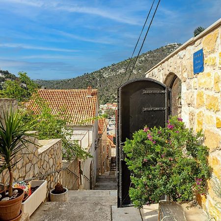 Villa Capitis In The Center- Luxury Apartment With Swimming Pool Hvar Town Esterno foto