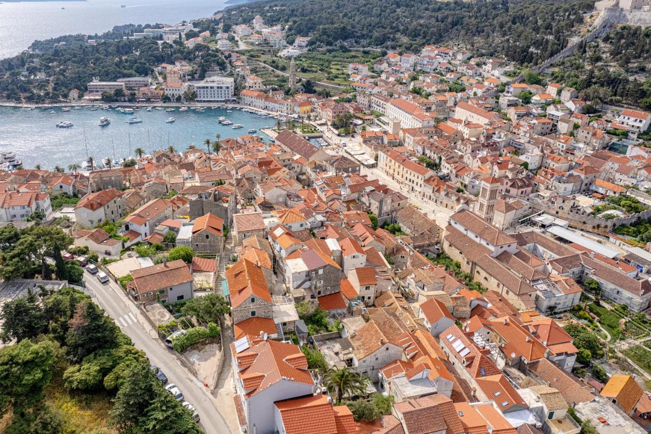 Villa Capitis In The Center- Luxury Apartment With Swimming Pool Hvar Town Esterno foto