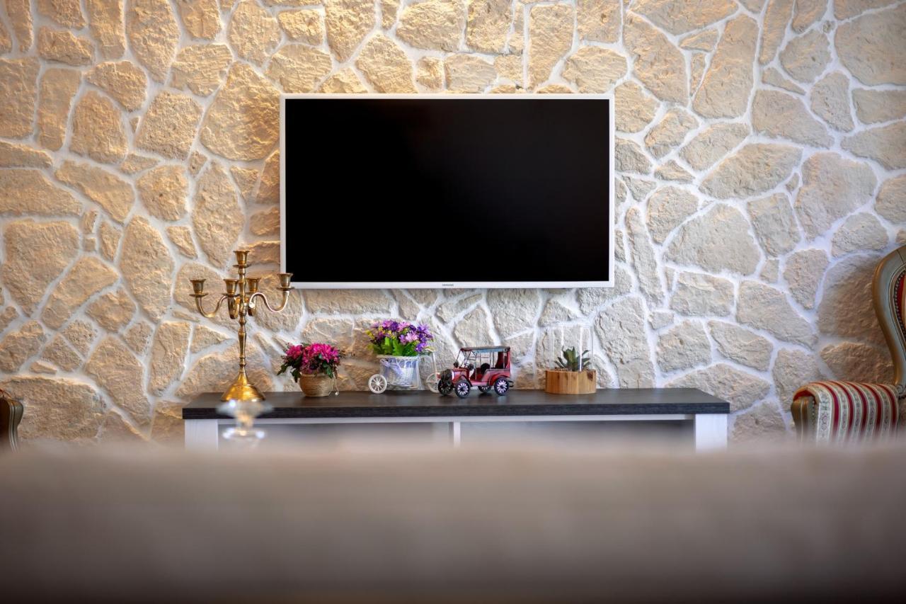 Villa Capitis In The Center- Luxury Apartment With Swimming Pool Hvar Town Esterno foto