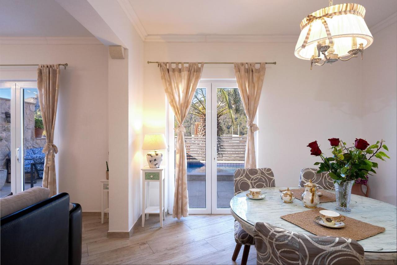 Villa Capitis In The Center- Luxury Apartment With Swimming Pool Hvar Town Esterno foto