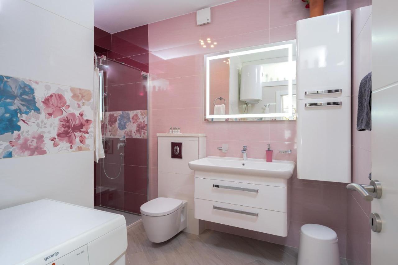 Villa Capitis In The Center- Luxury Apartment With Swimming Pool Hvar Town Esterno foto