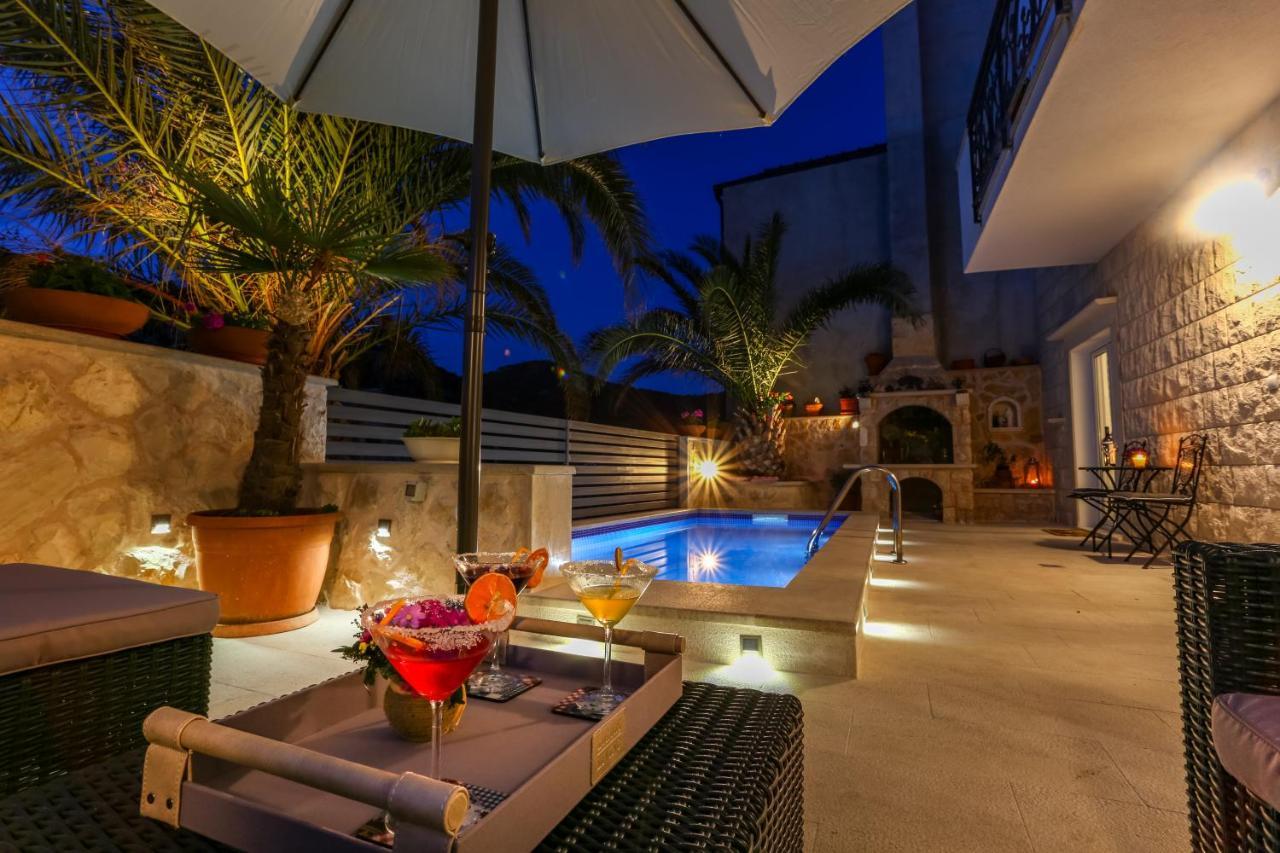 Villa Capitis In The Center- Luxury Apartment With Swimming Pool Hvar Town Esterno foto